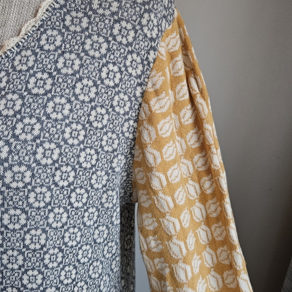 April Cornell Gray and Yellow Floral Tunic - Picture 2 of 6